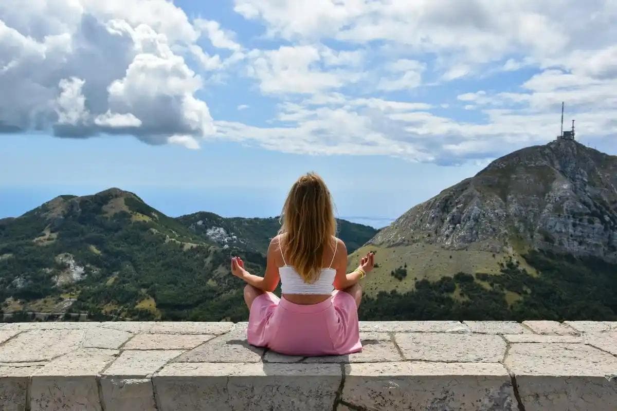 Beginner’s Guide to Meditation: Simple Steps to Start and Stick With It